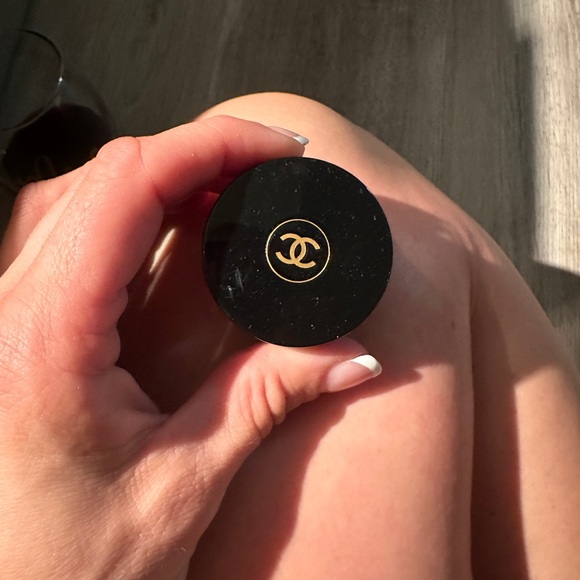 CHANEL Cream EyeShadow - Picture 1 of 7